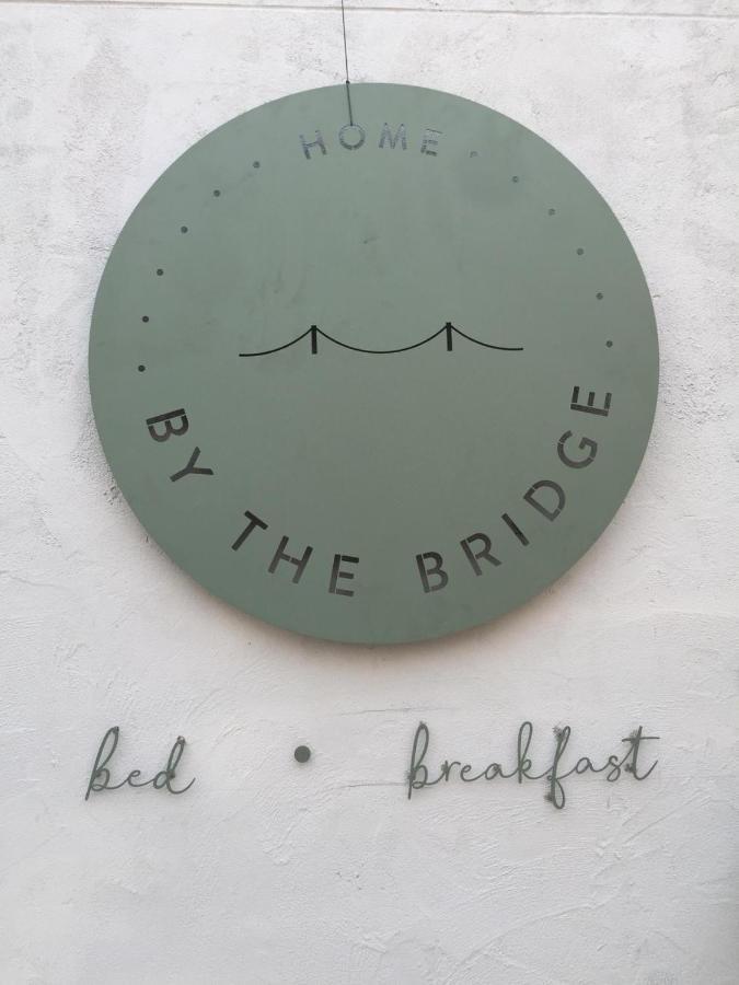 Home By The Bridge Hotel Kamphaeng Phet Exterior photo